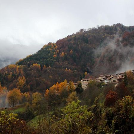 B&B Piccolo Tibet Lavenone Exteriör bild