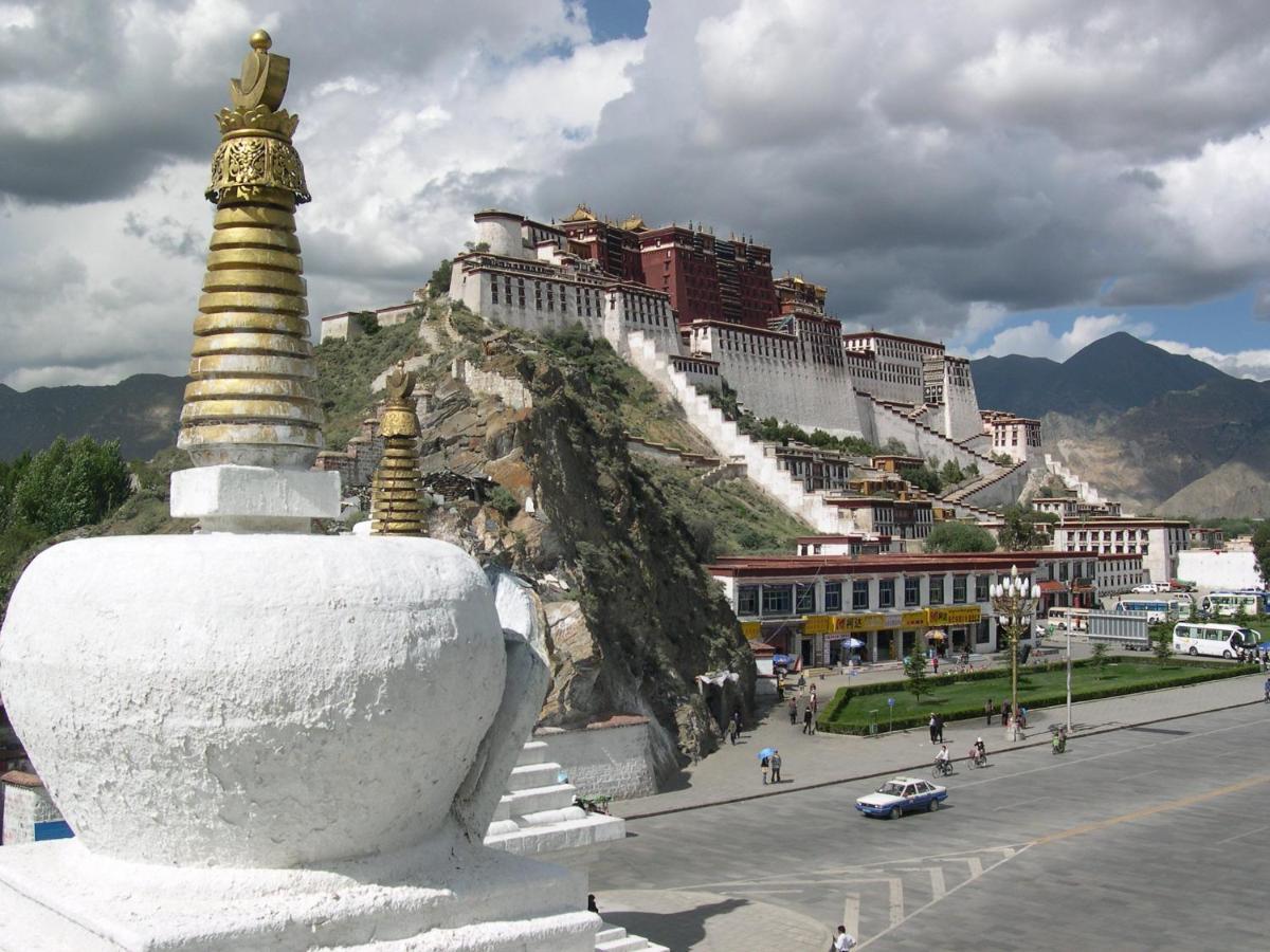 B&B Piccolo Tibet Lavenone Exteriör bild