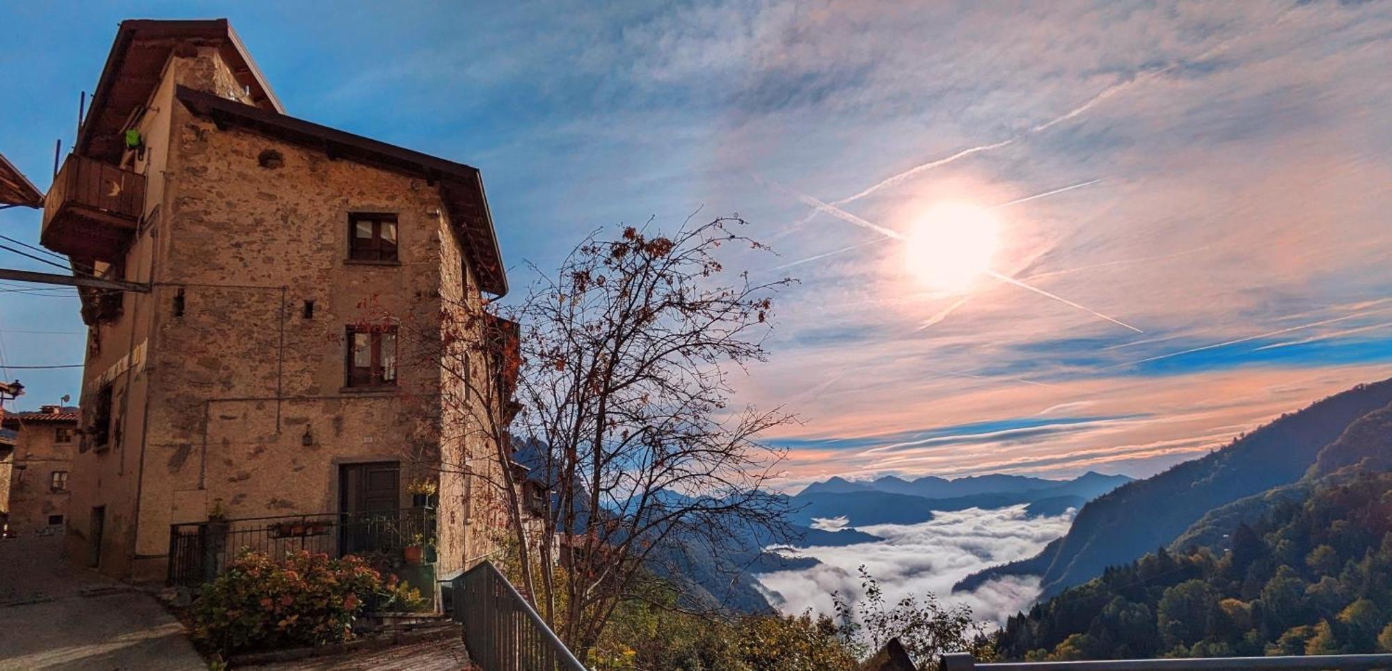 B&B Piccolo Tibet Lavenone Exteriör bild