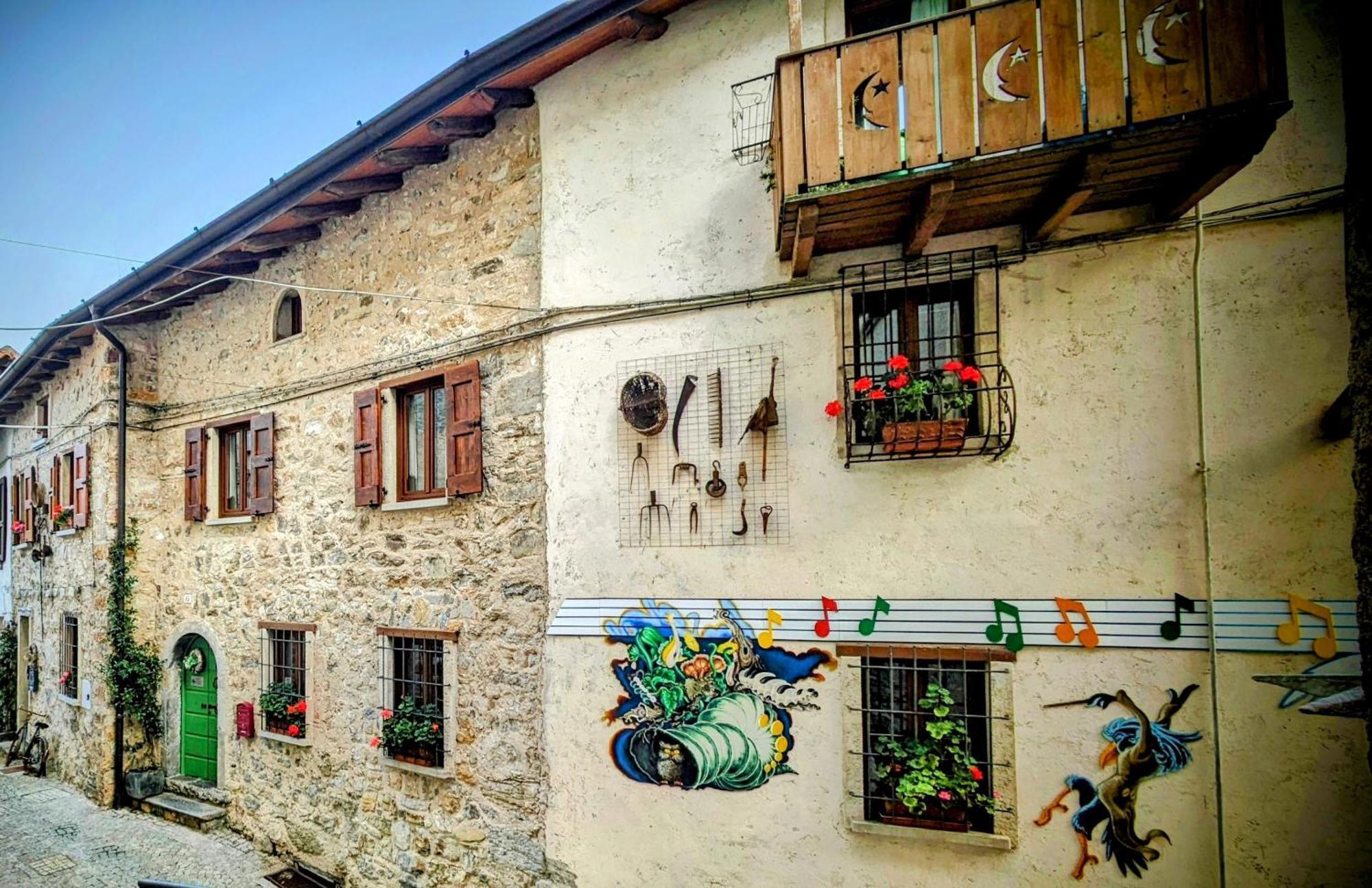 B&B Piccolo Tibet Lavenone Exteriör bild
